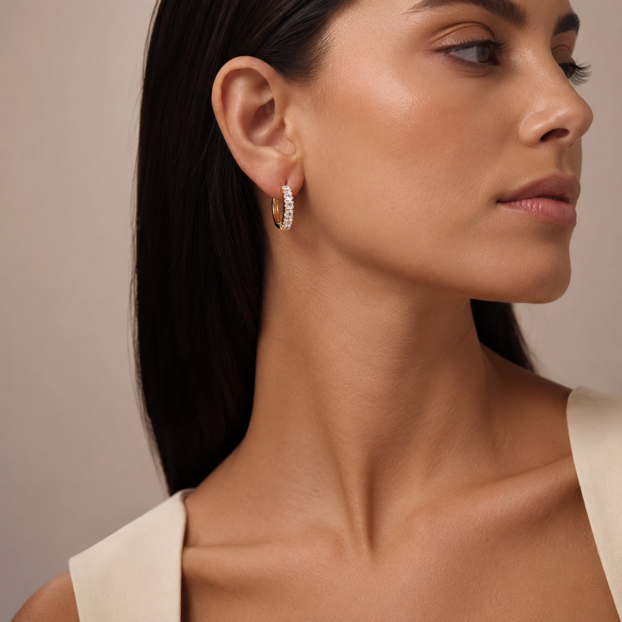 PM013G – Gold Multi CZ Prong Eternity Hoop Minđuše