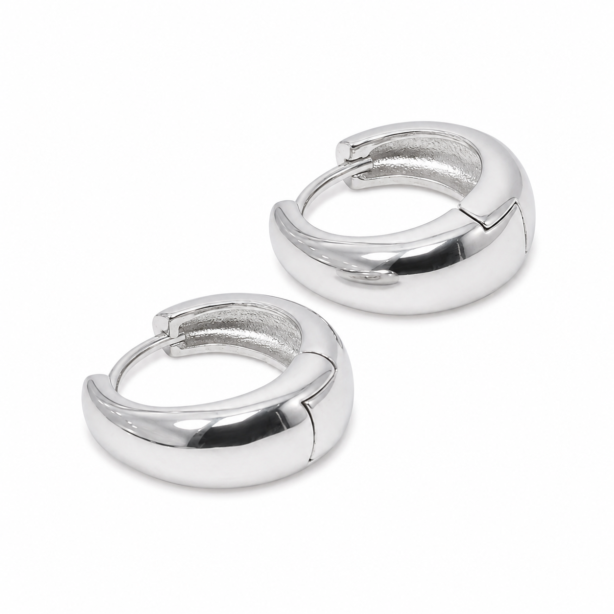 PM061 – Silver Wide Chunky Huggie Minđuše