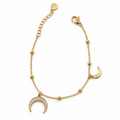 PN019G - Gold Moon & CZ Pavé Crescent Satellite Chain Narukvica od hirurškog čelika, zlatna narukvica sa dva polumeseca, šest metalnih kuglica i produžnim lančićem na beloj pozadini