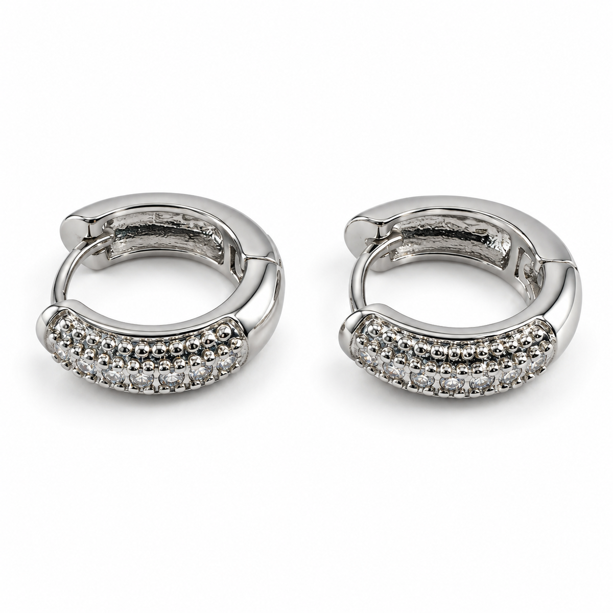 PM172 - Silver Double Row Pavé Huggie Minđuše od hirurškog čelika
