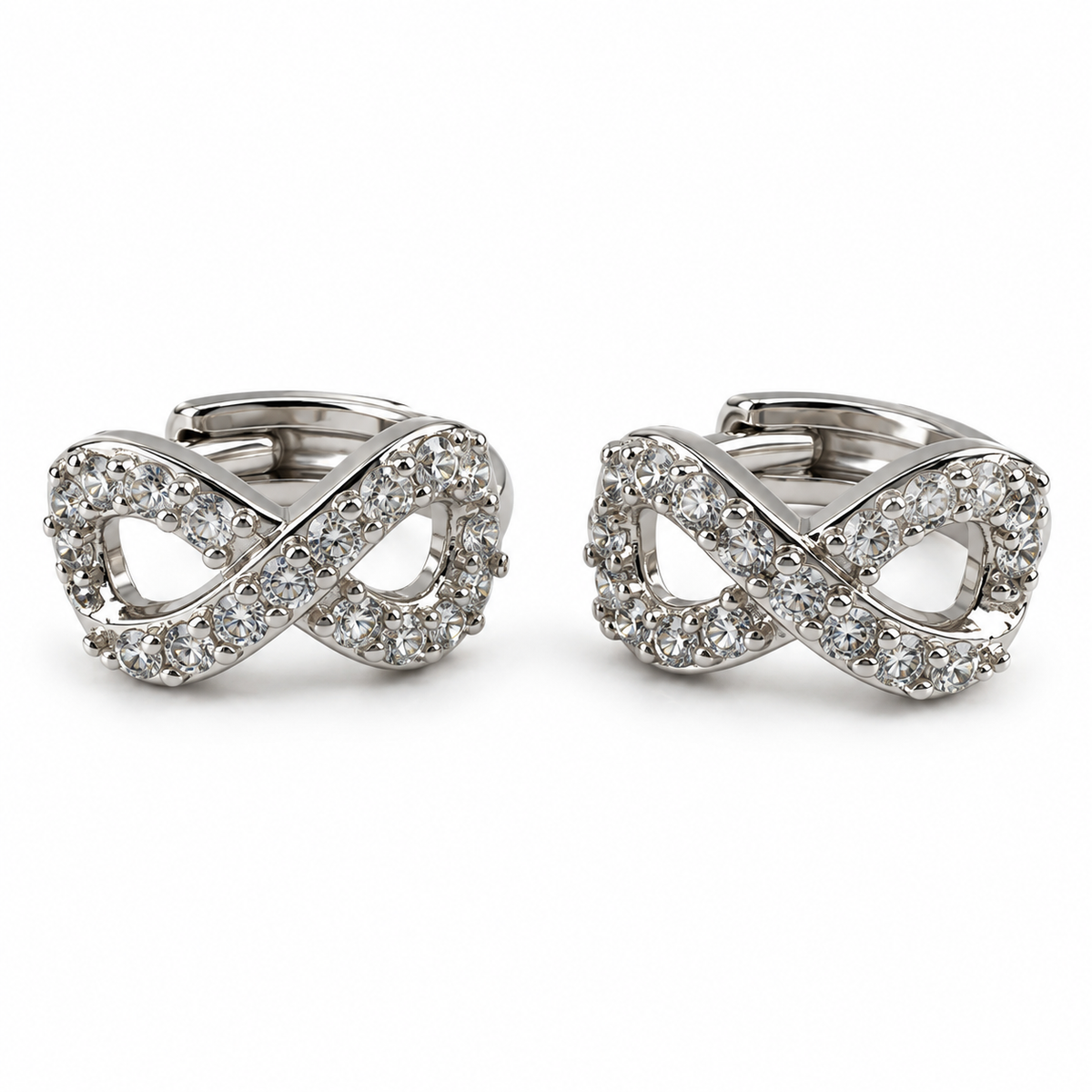 PM173 - Silver Pavé Infinity Huggie Minđuše od hirurškog čelika