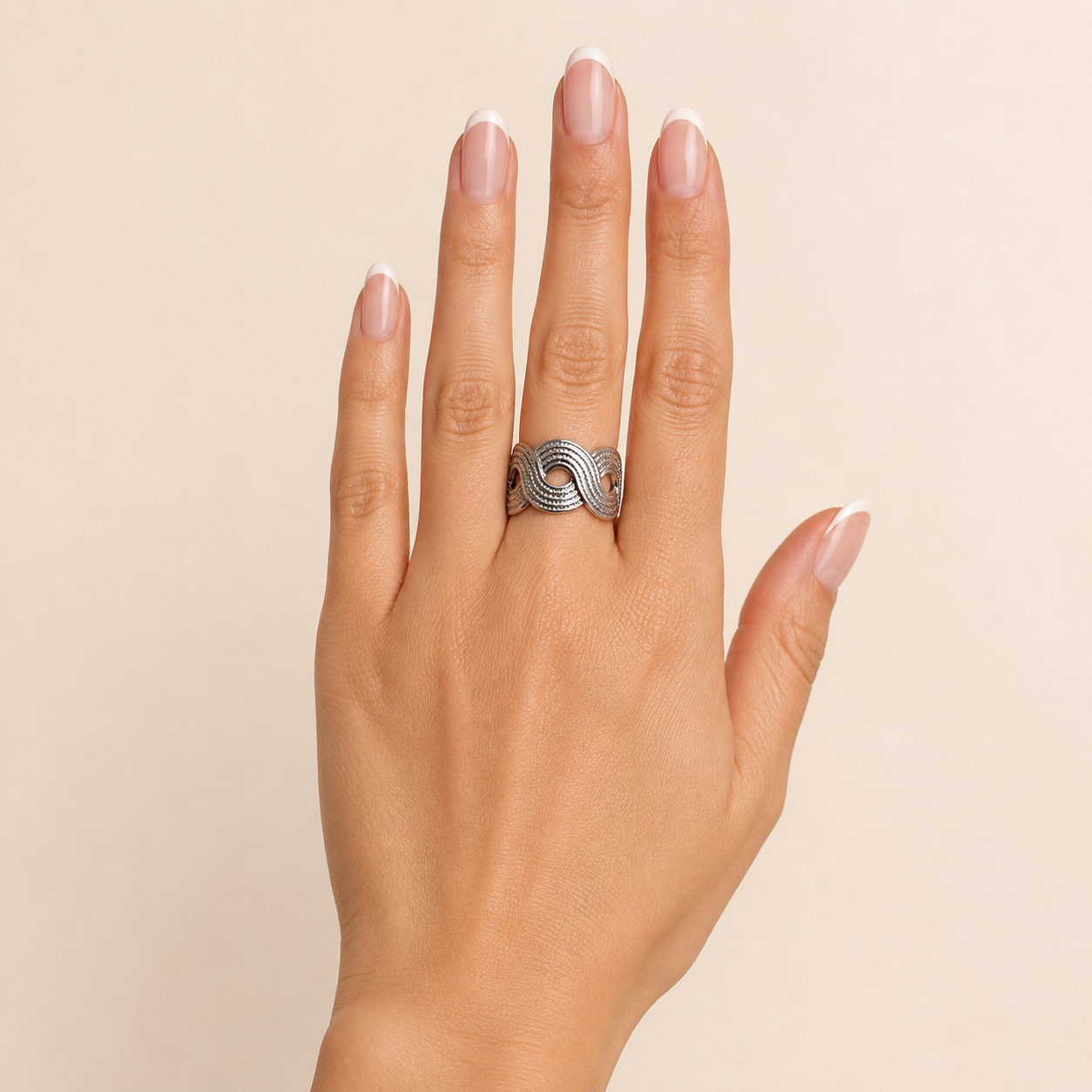 PP034 – Silver Wave Milgrain Interlace Cuff Prsten