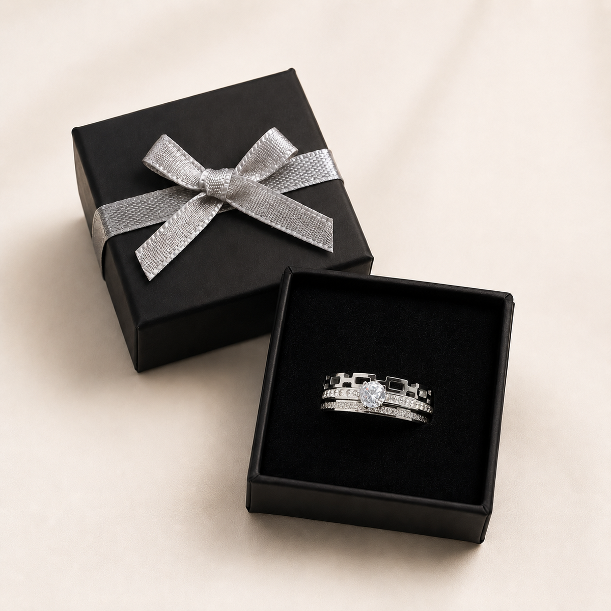 PP025 – Silver Triple Solitaire Stack Prsten Set