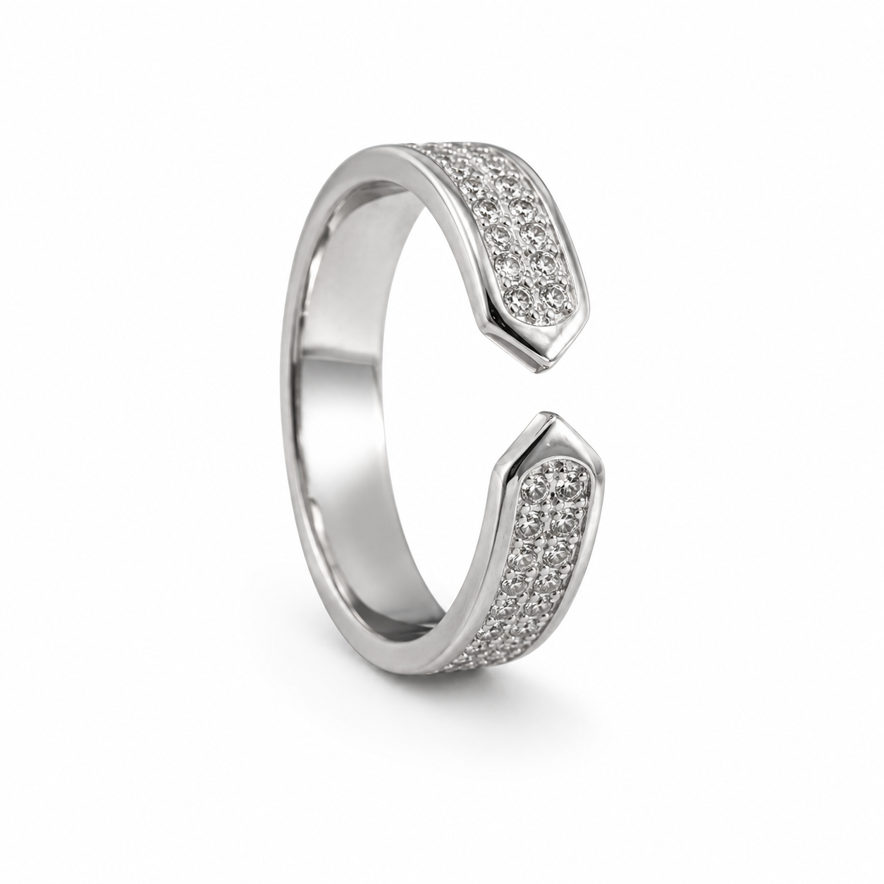 PP030 – Silver Open Cuff Pavé Tip Band Prsten