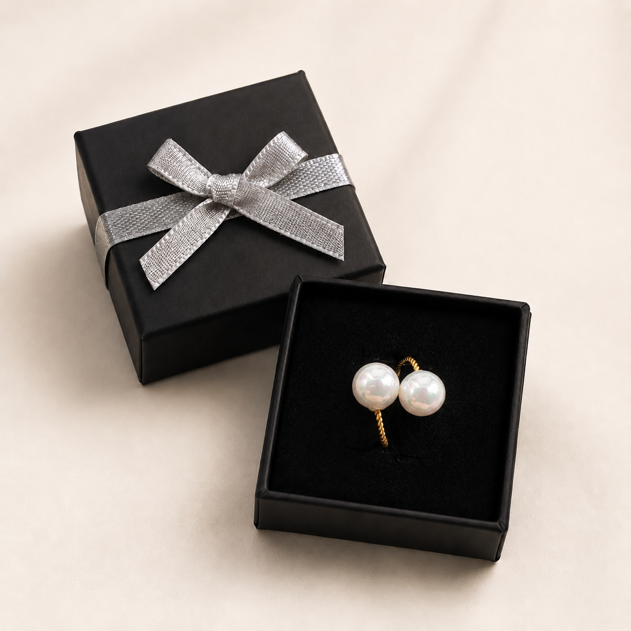 PP008G – Gold Twisted Twin Pearl Bypass Prsten