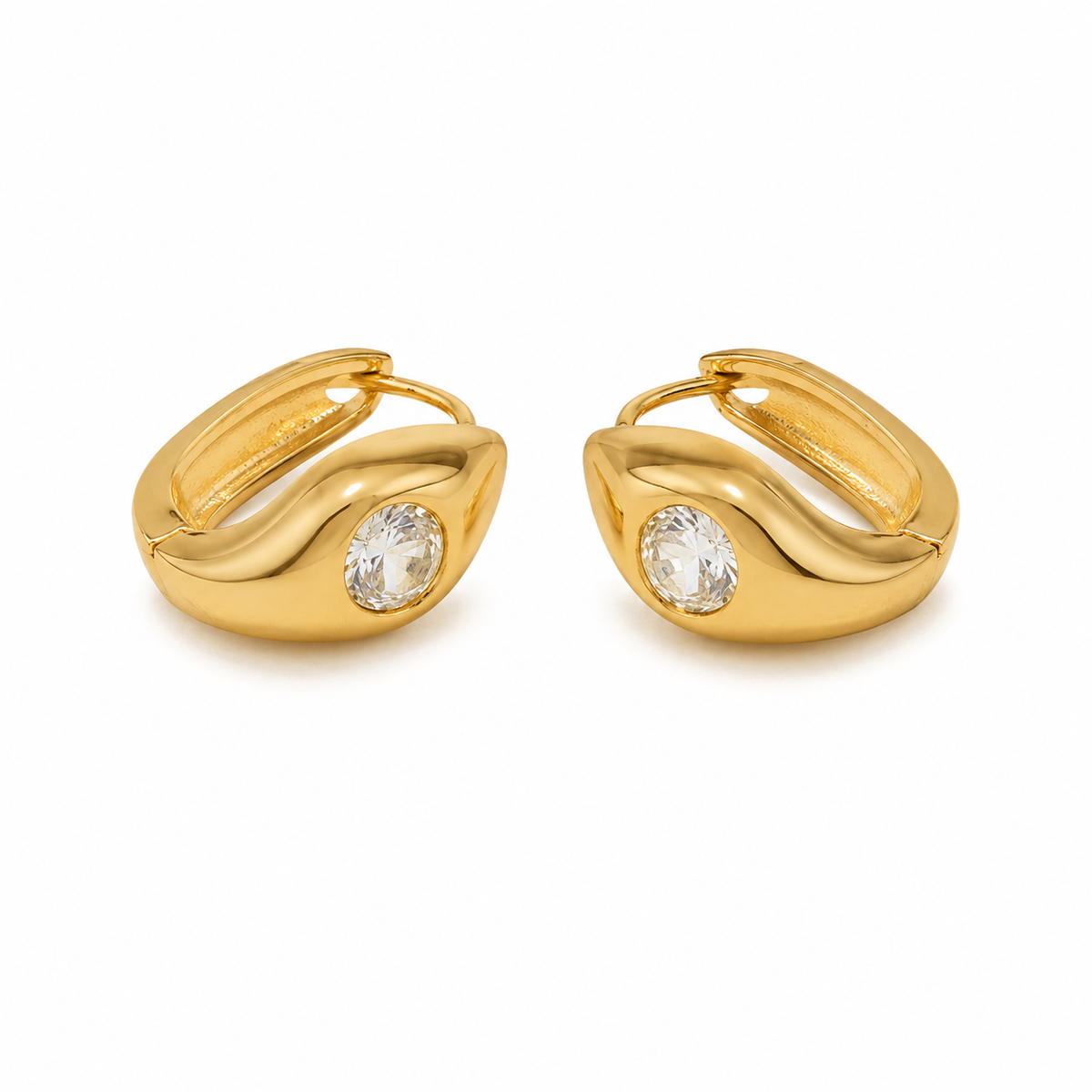 PM065G – Gold Dome Bezel CZ Huggie Minđuše
