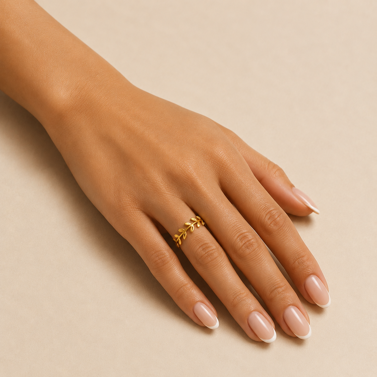 PP023G – Gold Olive Branch Crown Wide Band Prsten