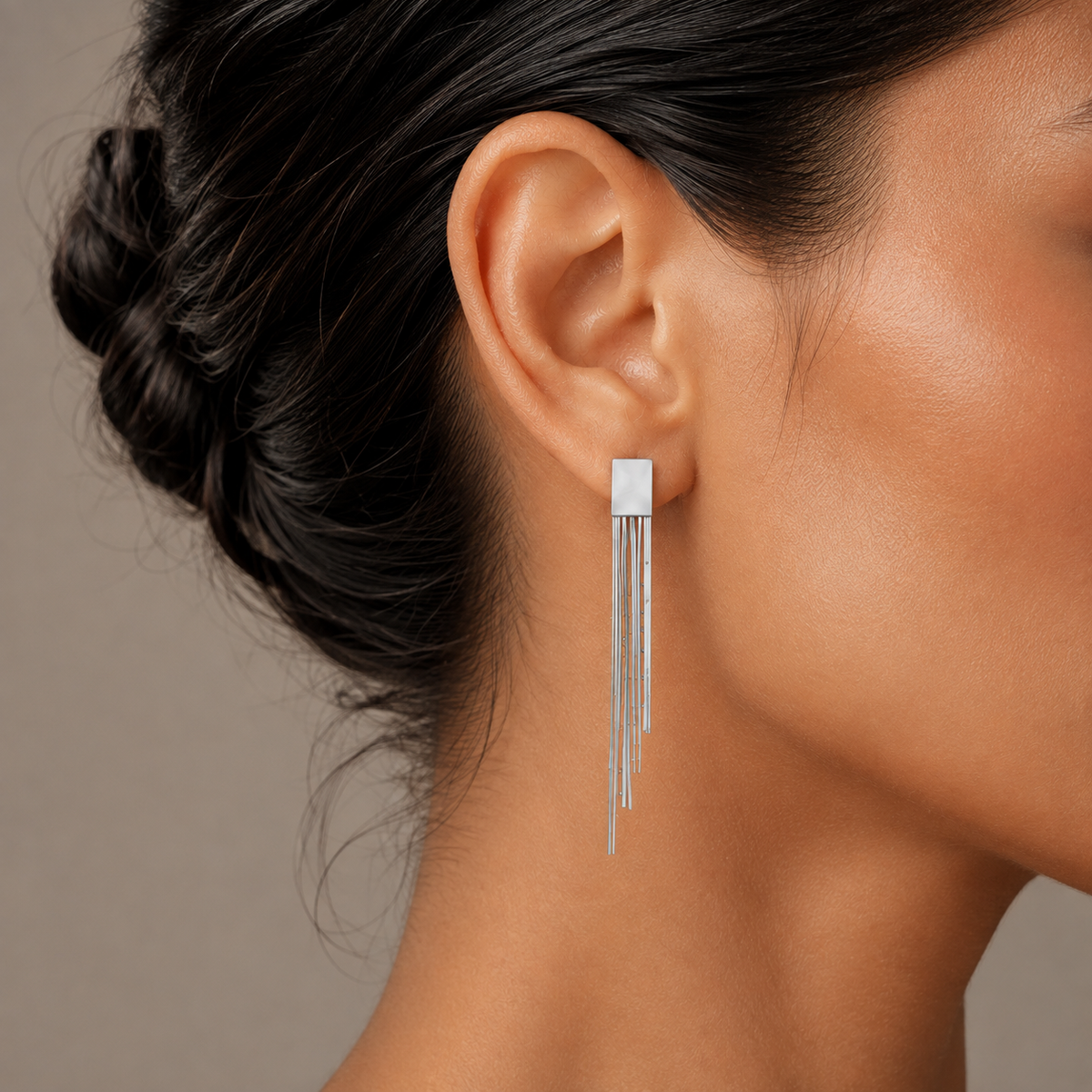 PM042 – Silver Cascade Chain Fringe Stud Minđuše