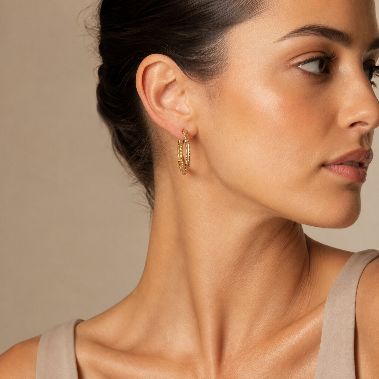 PM089G – Gold Basketweave Textured 38 mm Hoop Minđuše