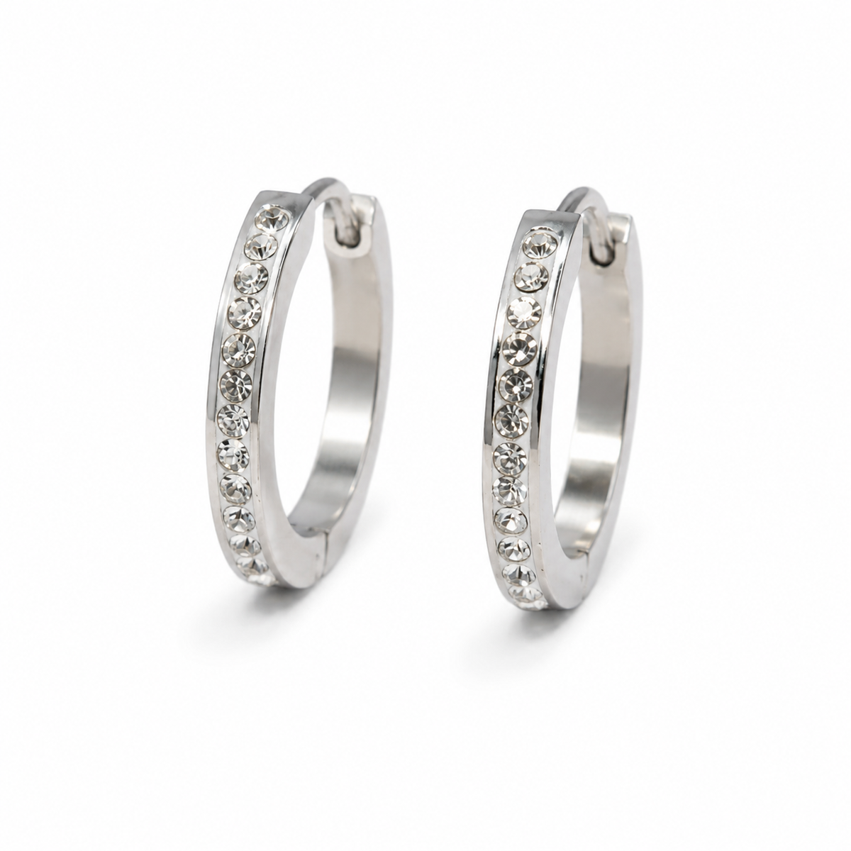 PM041 – Silver Crystal Row Chunky Huggie Minđuše