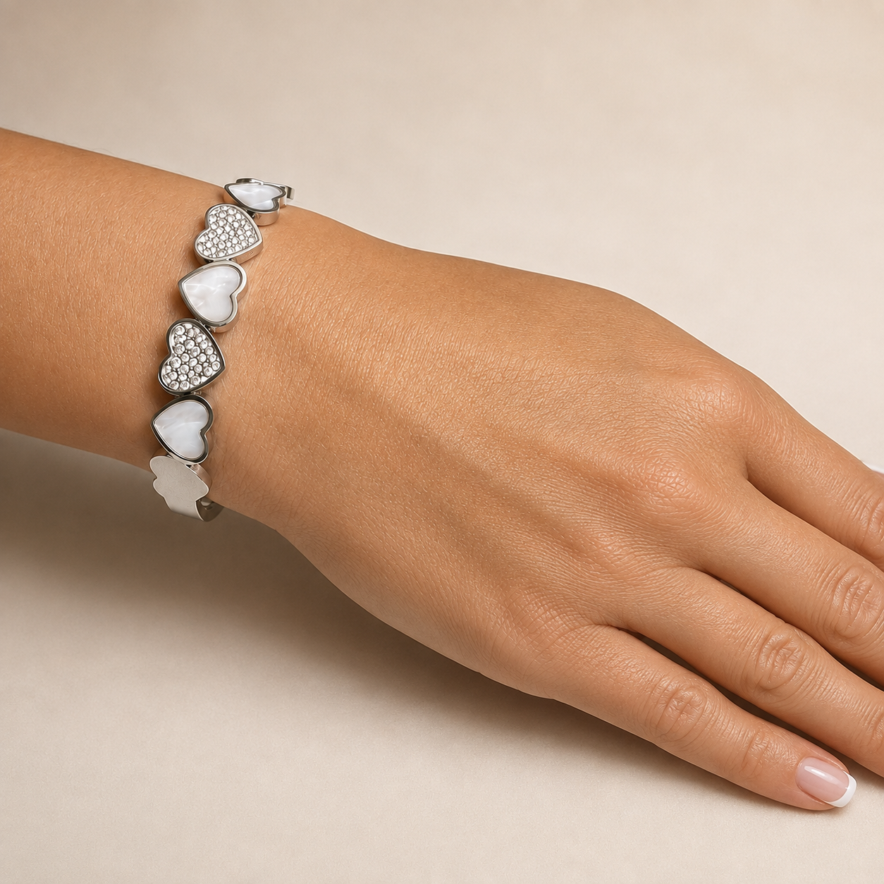 PNC026 – Silver Heart Station Cuff Bangle CZ Pavé & White Enamel Narukvica
