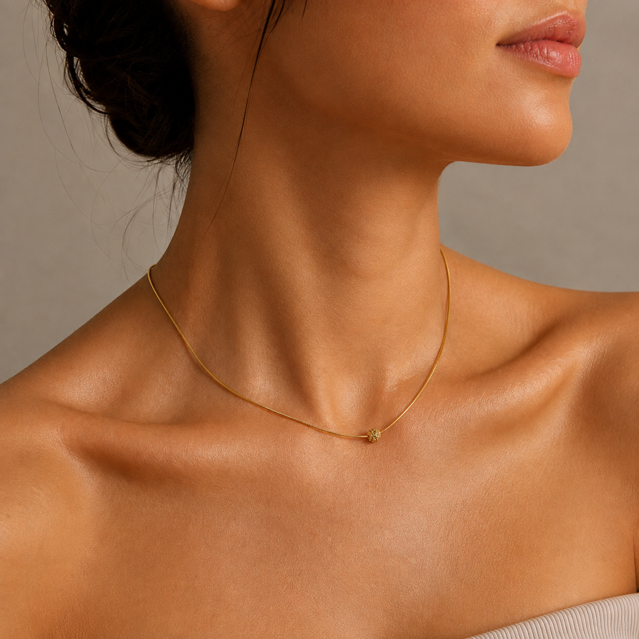 PO009G – Gold Single Textured Bead Snake Chain Ogrlica