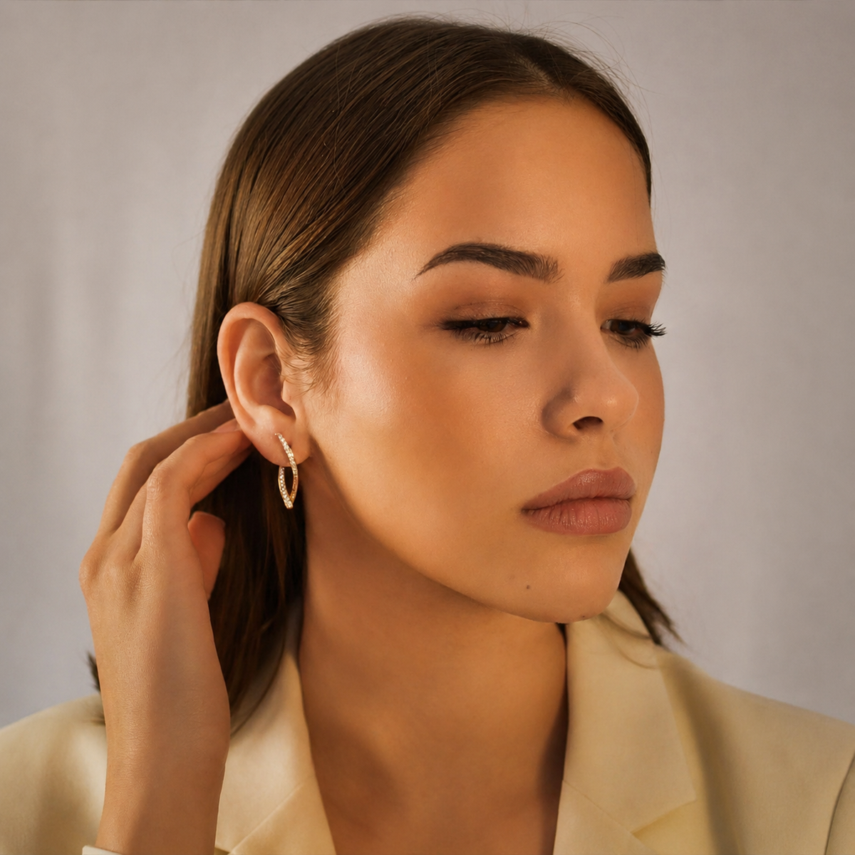 PM026G – Gold Twisted Wave CZ Ear Crawler Minđuše
