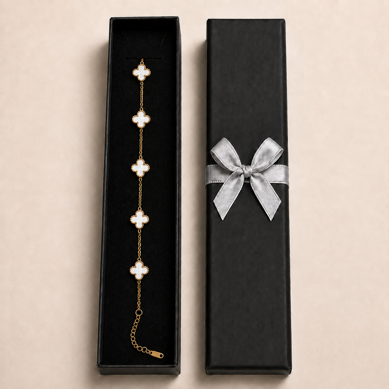 PN002G – Gold White Five Clover Chain Narukvica