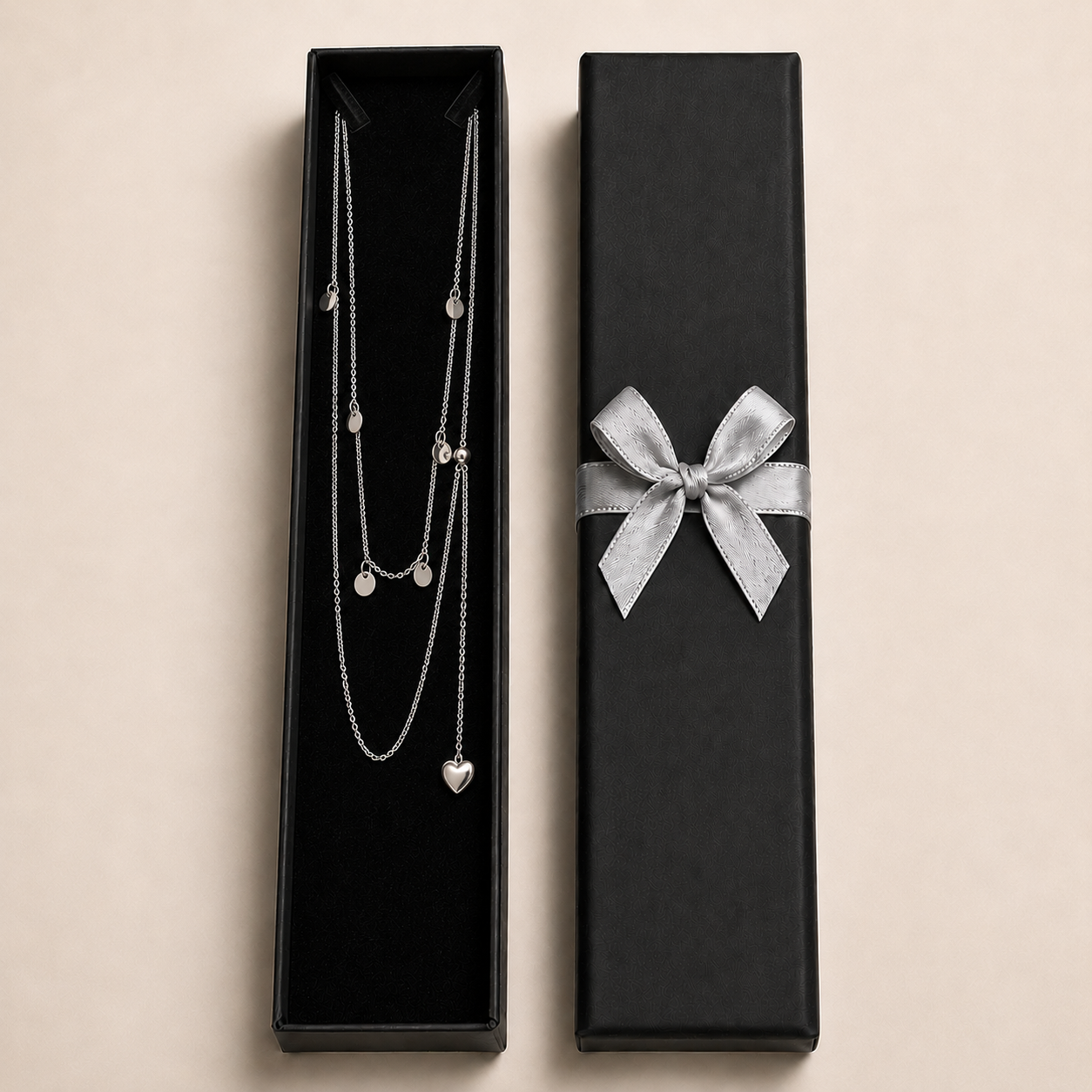 PO014 – Silver Layered Multi Disc & Heart Charm Cable Ogrlica