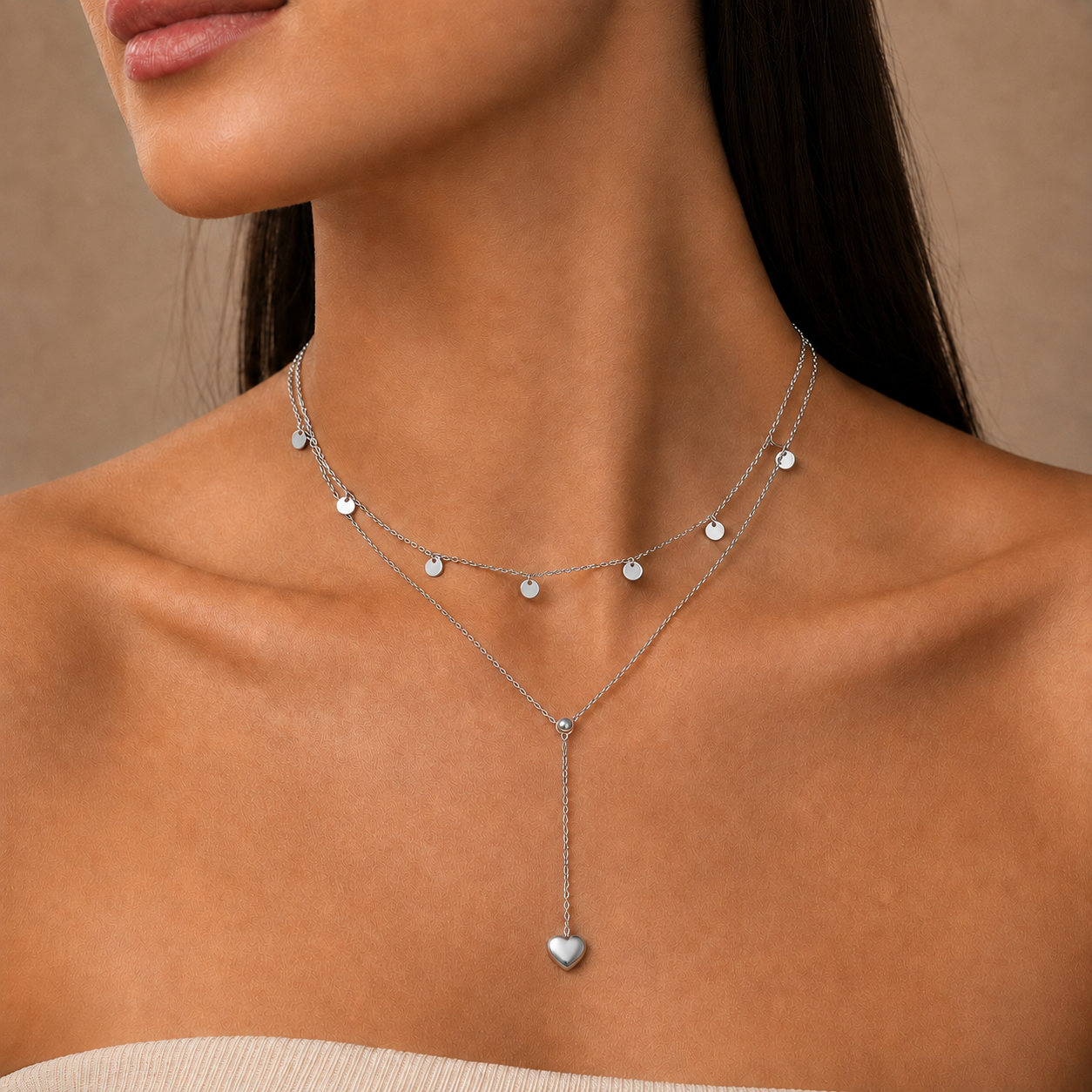 PO014 – Silver Layered Multi Disc & Heart Charm Cable Ogrlica