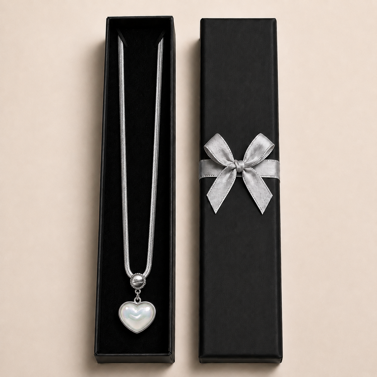 PO022 – Silver Sedef Heart Love Charm Mesh Ogrlica