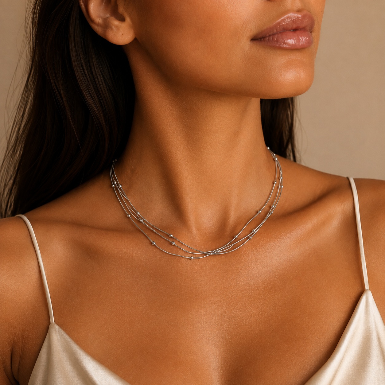PO036 – Silver 3-Strand Ball Station Layered Ogrlica