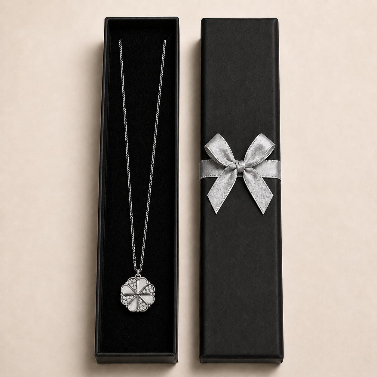 PO039 – Silver Reversible MOP CZ Flower Pendant Ogrlica