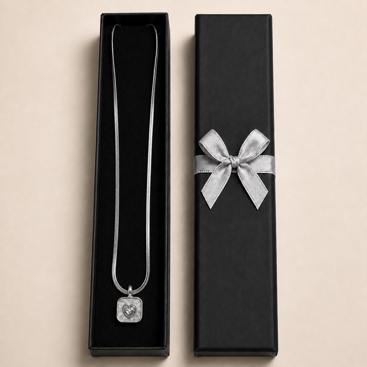 PO041 – Silver MOP Square Heart CZ Snake Chain Ogrlica