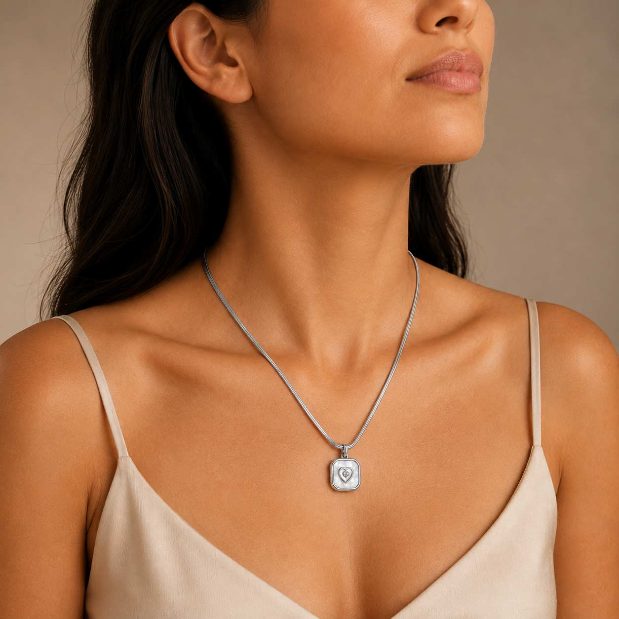 PO041 – Silver MOP Square Heart CZ Snake Chain Ogrlica
