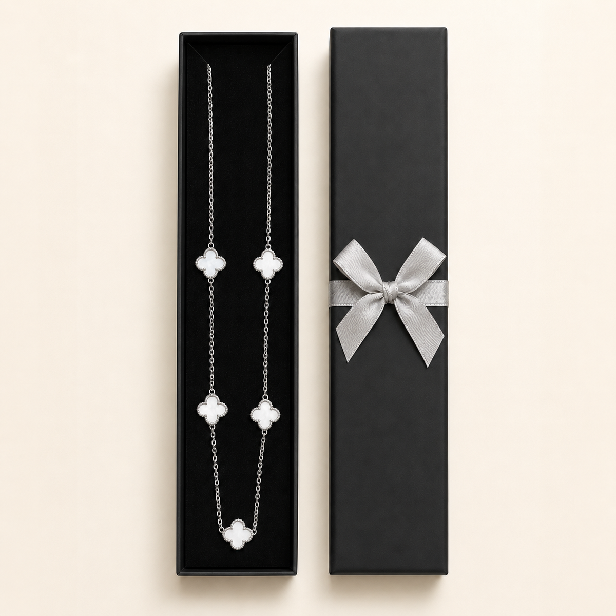 PO026 – Silver White Five Clover Chain Ogrlica