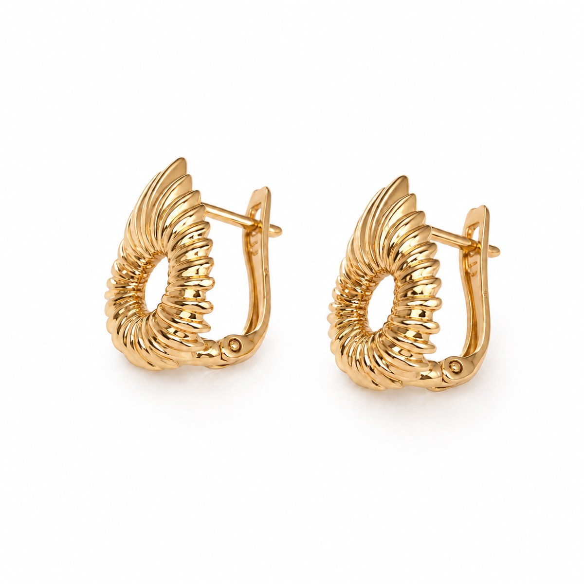 PM064G – Gold Twisted Ribbed Coil Teardrop Huggie Minđuše