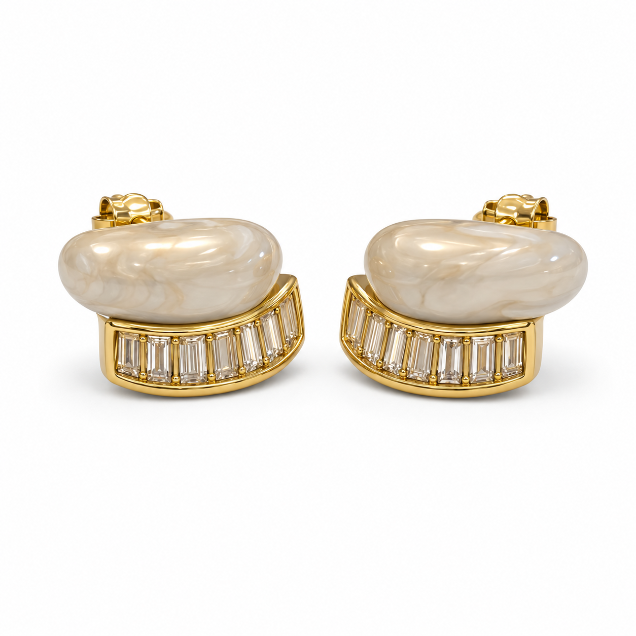 PM087G – Gold Crescent MOP Baguette Channel Stud Minđuše