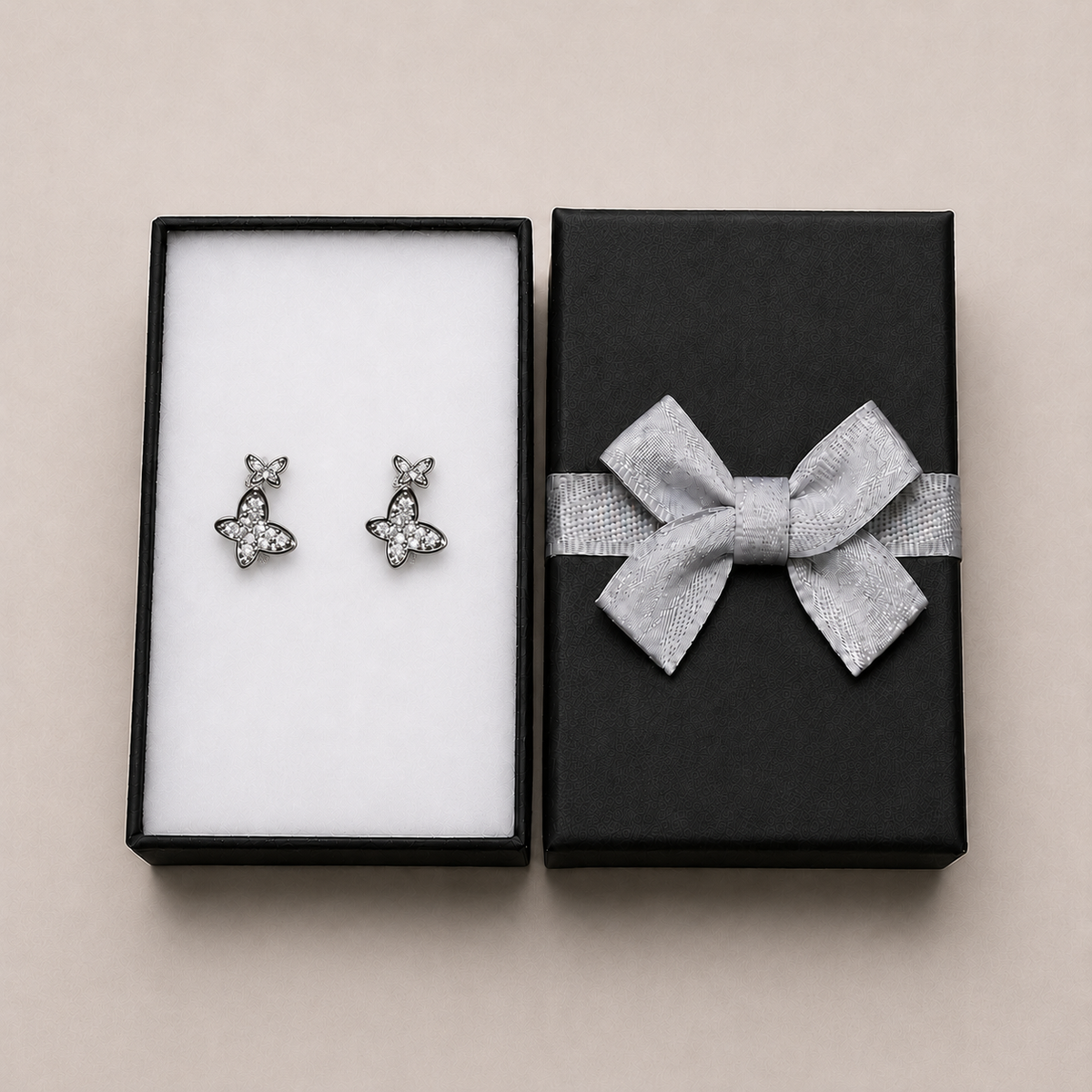 PM008 – Silver Butterfly Duo CZ Huggie Minđuše
