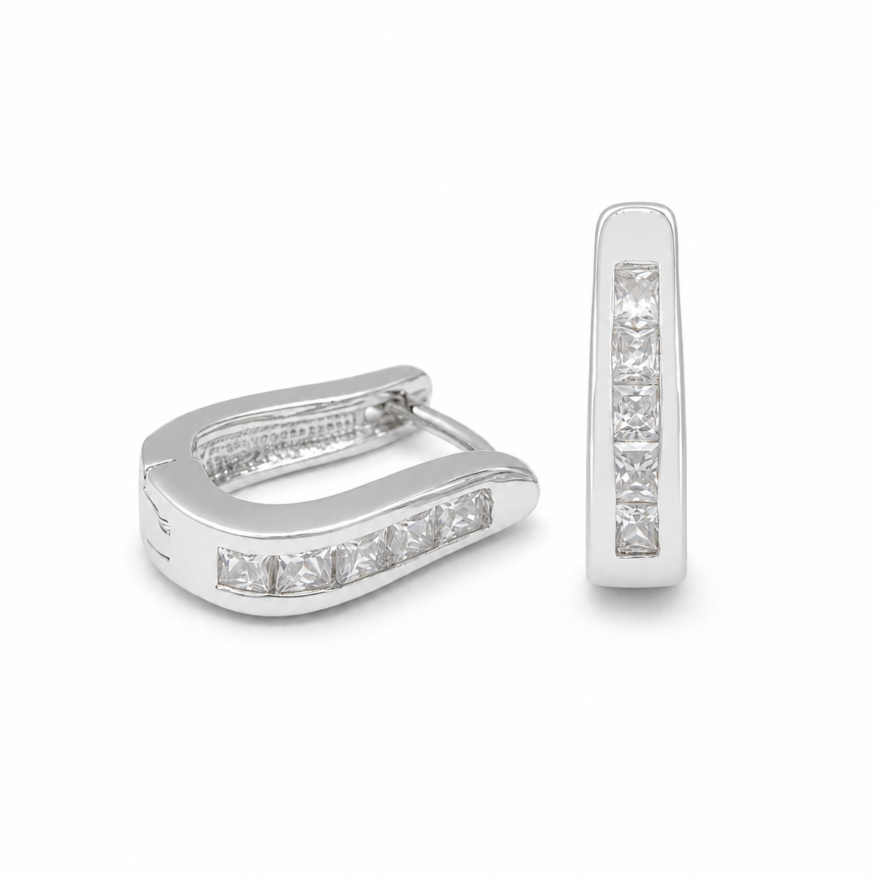 PM020 Silver Princess Cut Channel Huggie Minđuše od hirurškog čelika