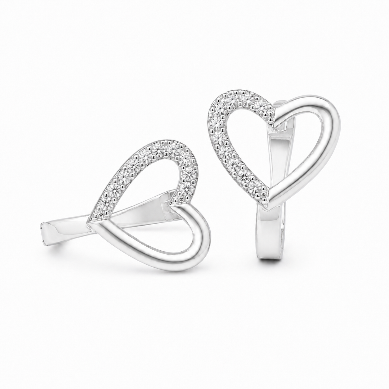 PM036 – Silver Half CZ Open Heart Huggie Minđuše