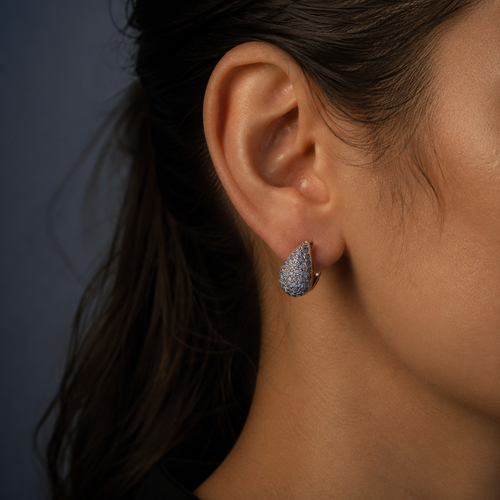 PM065 – Silver Pavé Teardrop Huggie Minđuše