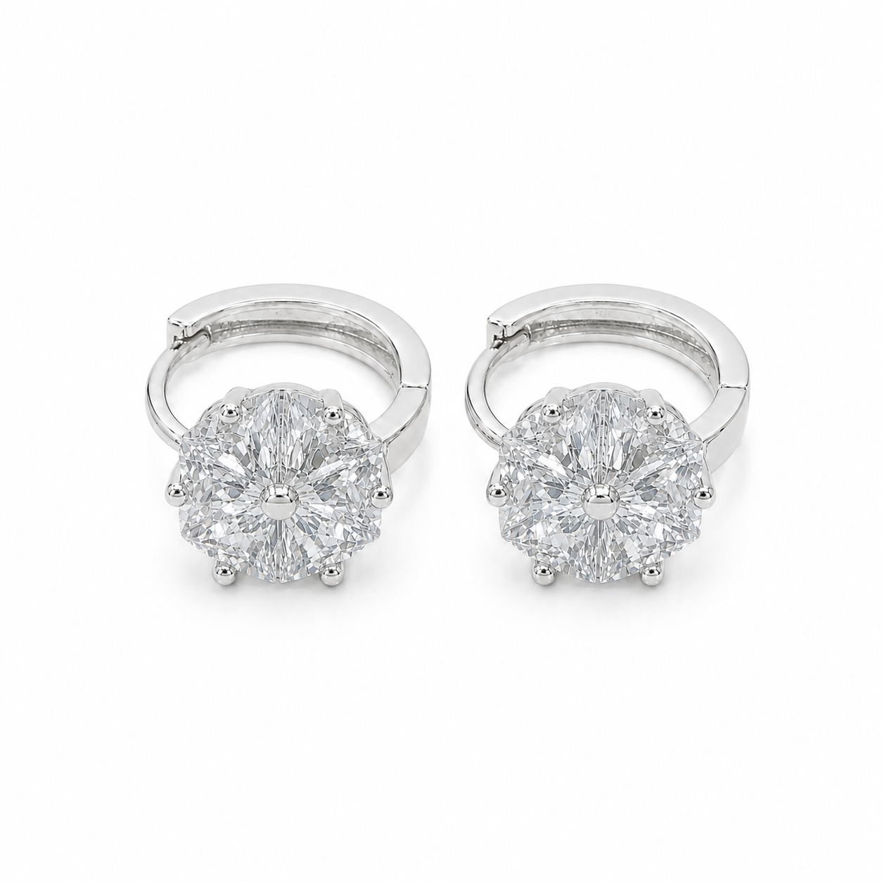 PM068 – Silver Starburst CZ Huggie Minđuše
