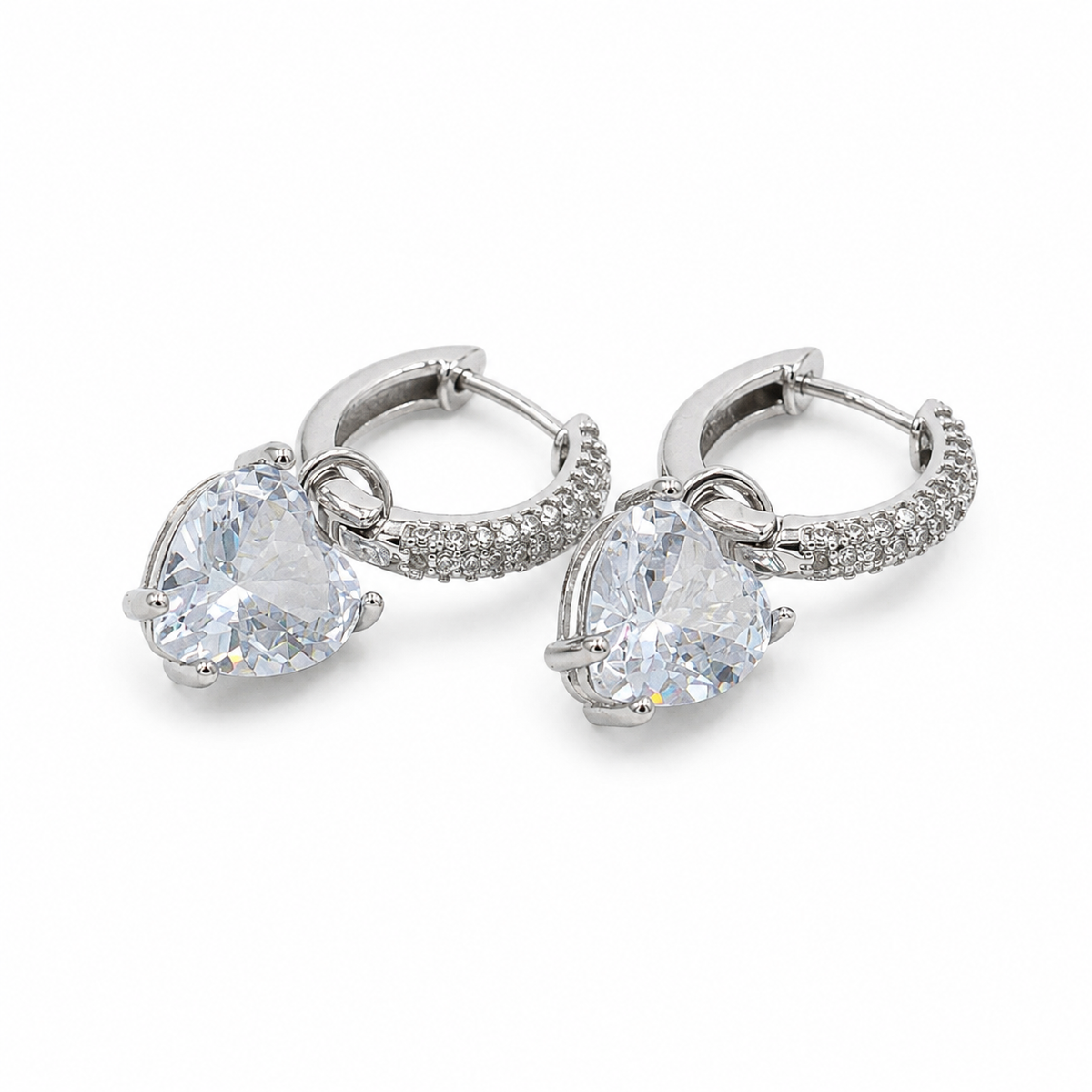 PM069 – Silver CZ Heart Charm Pavé Hoop Minđuše