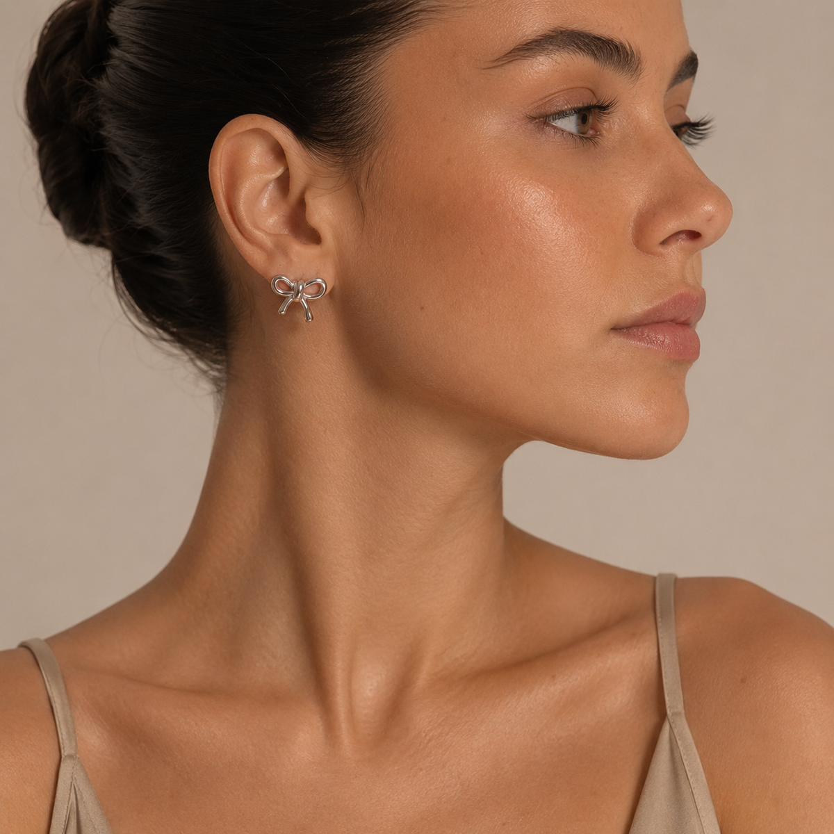 PM091 – Silver Ribbon Knot Stud Minđuše