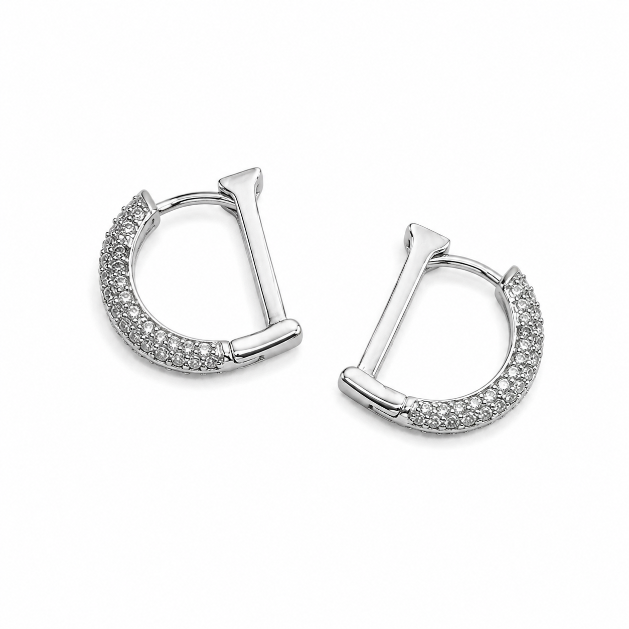 PM076 – Silver Half Moon Pavé Minđuše