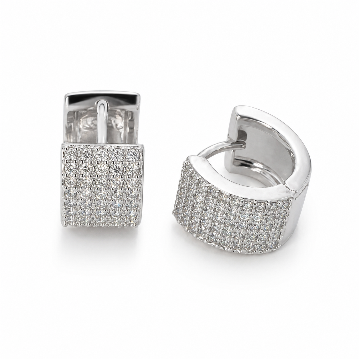 PM144 – Silver Thick Square CZ Huggie Minđuše