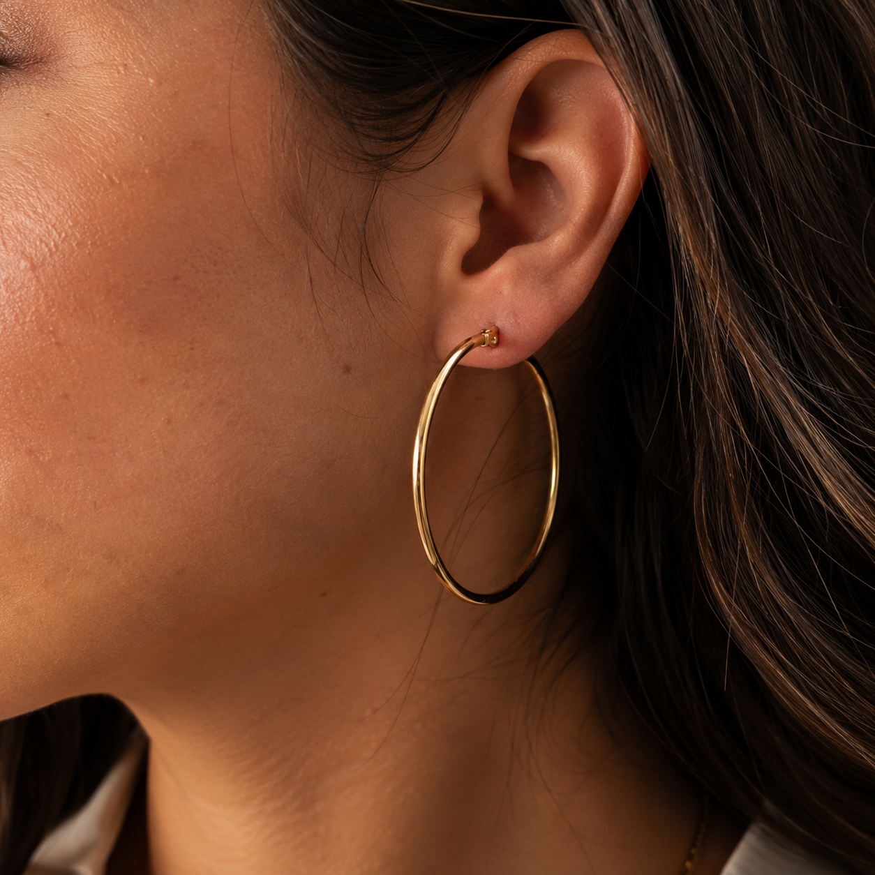 PM008G – Gold Thin Plain 42 mm Hoop Minđuše