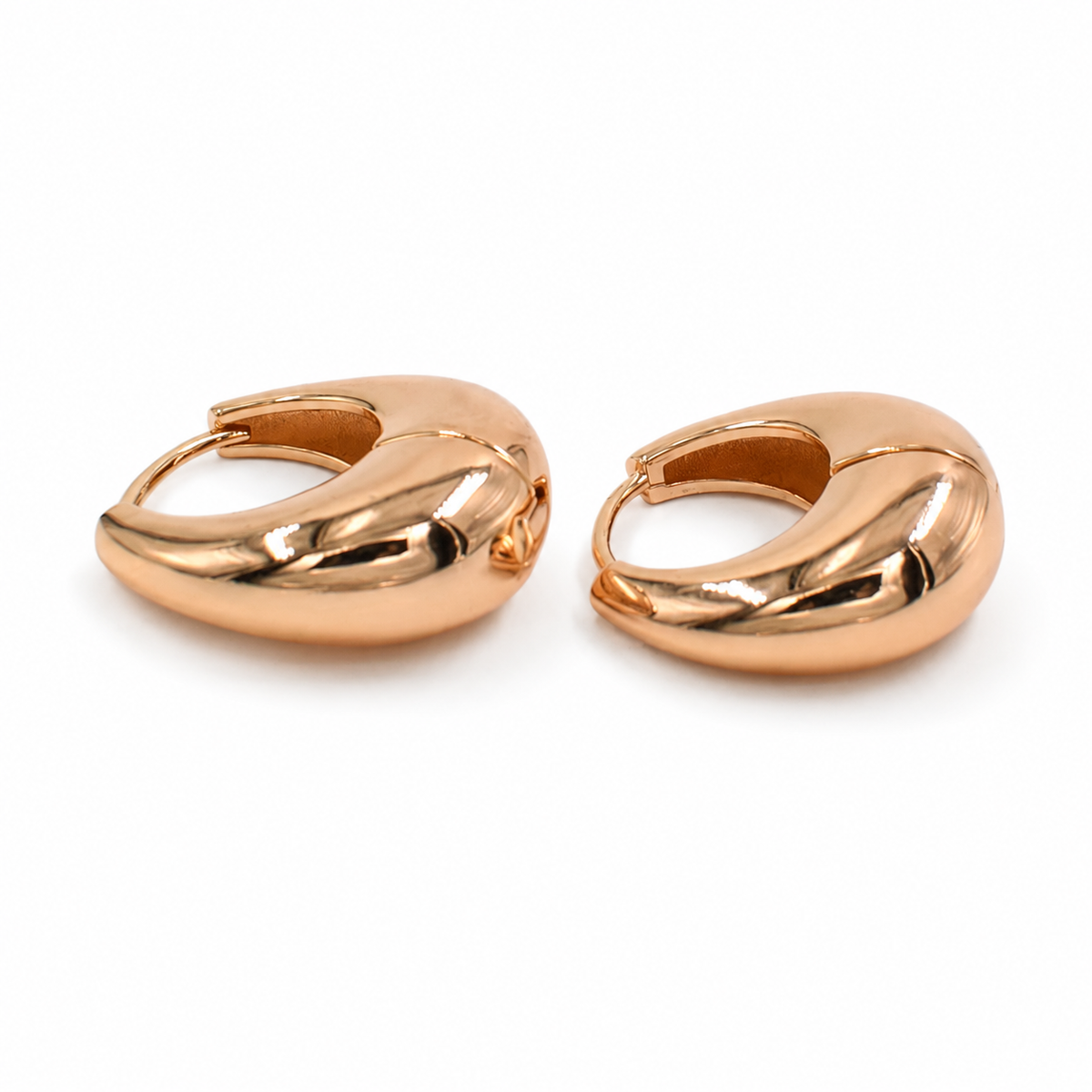 PM016G – Gold Chunky Oval Huggie Minđuše