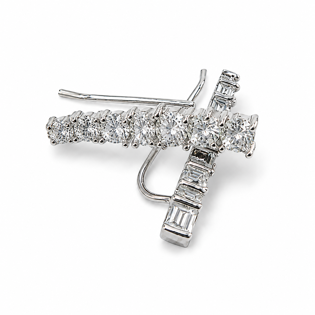 PM146 – Silver Prong CZ Ear Crawler Minđuše