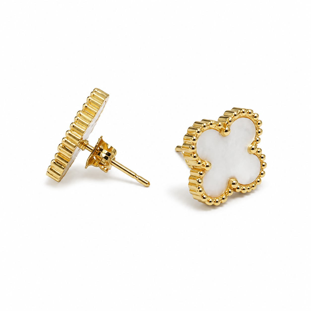 PM050G – Gold L White Four-Leaf Clover Stud Minđuše