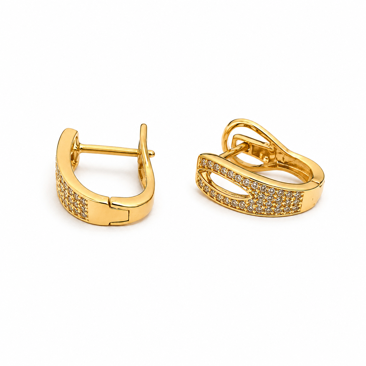 PM069G – Gold Split Pavé Band Huggie Minđuše