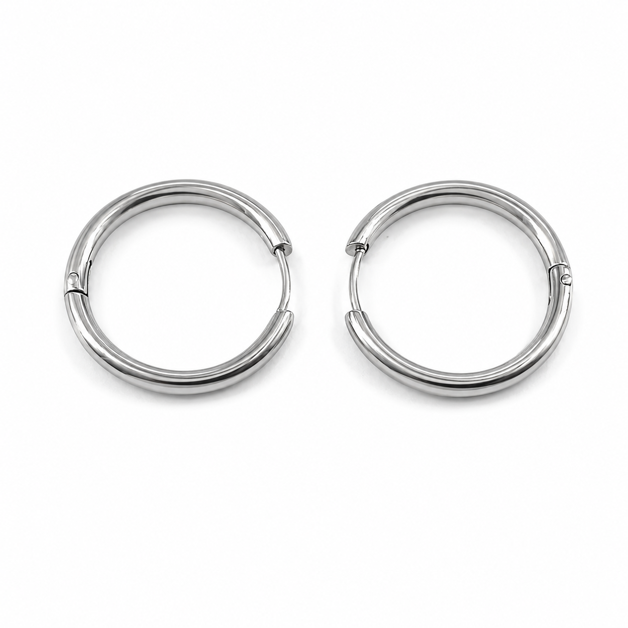 PM029 – Silver Smooth Chunky Huggie Minđuše