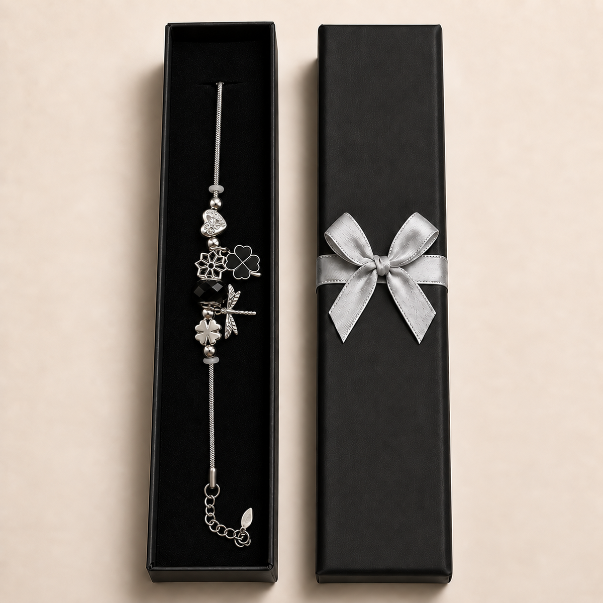 PN030 - Silver Black Clover Dragonfly Charm Narukvica