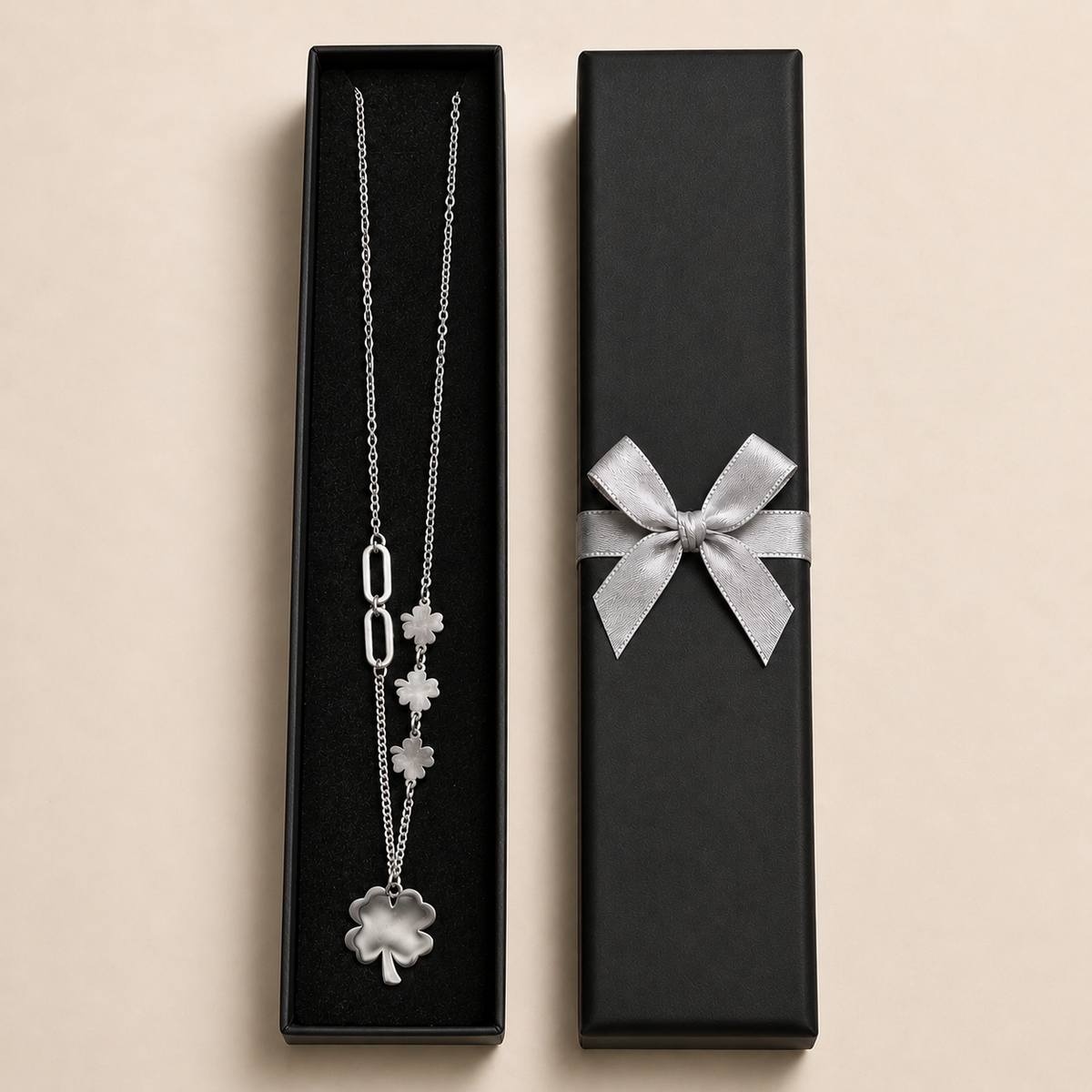 PO046 - Silver Four-Leaf Clover Asymmetric Chain Ogrlica