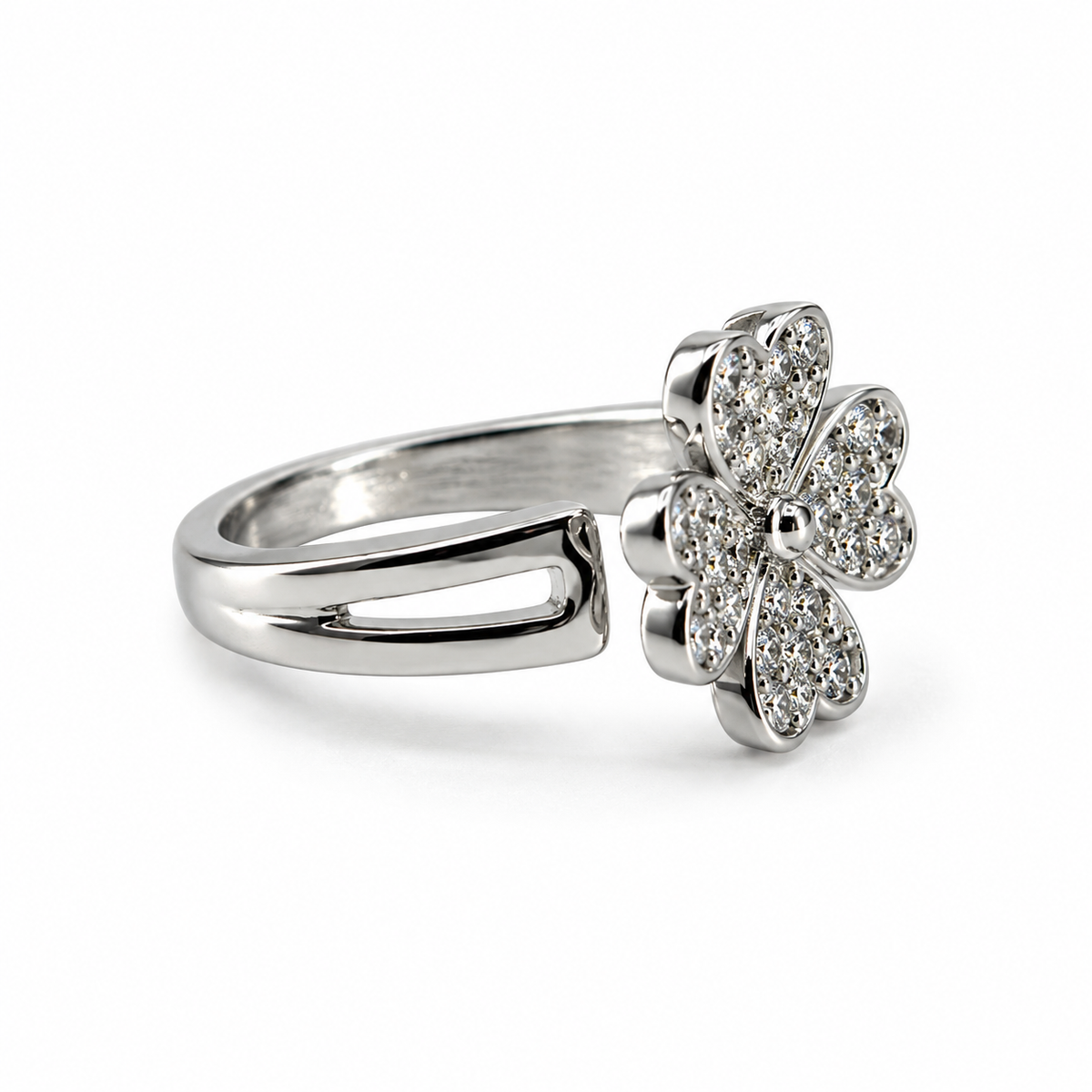 PP052 - Silver Pavé Heart Petal Flower Split Band Prsten sa četiri heart-shaped latice i CZ detaljima