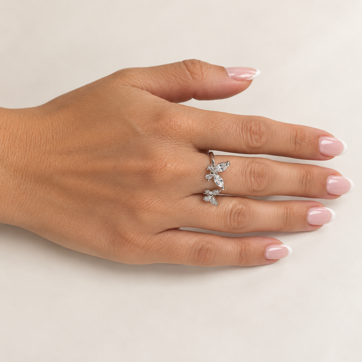 PP055 - Silver Twin Butterfly Marquise & Pavé Open Prsten