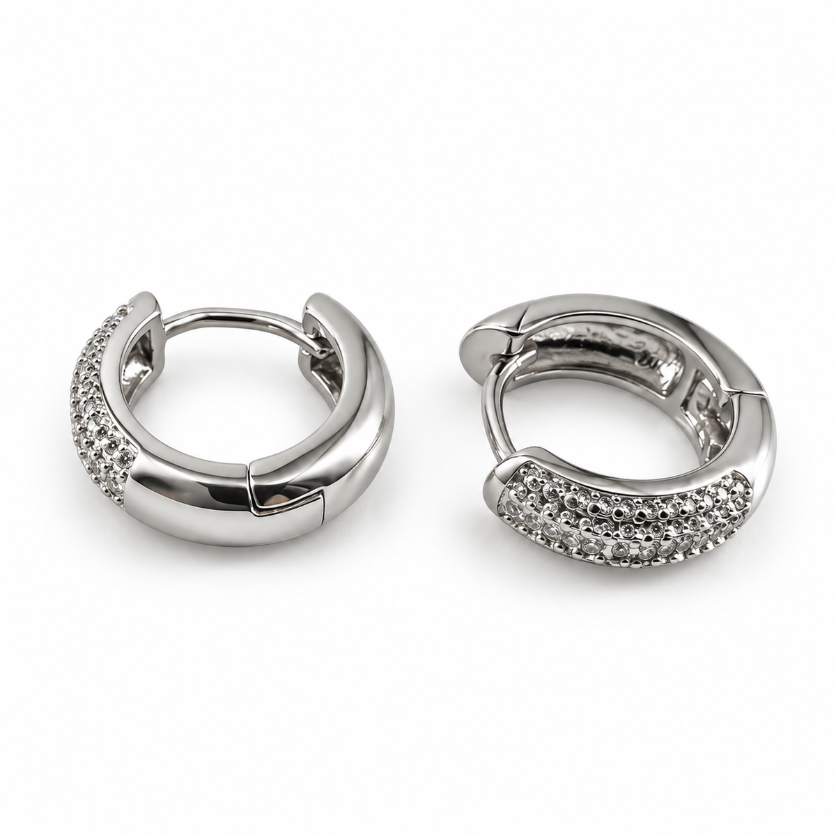 PM172 - Silver Double Row Pavé Huggie Minđuše sa dva reda pavé cirkona