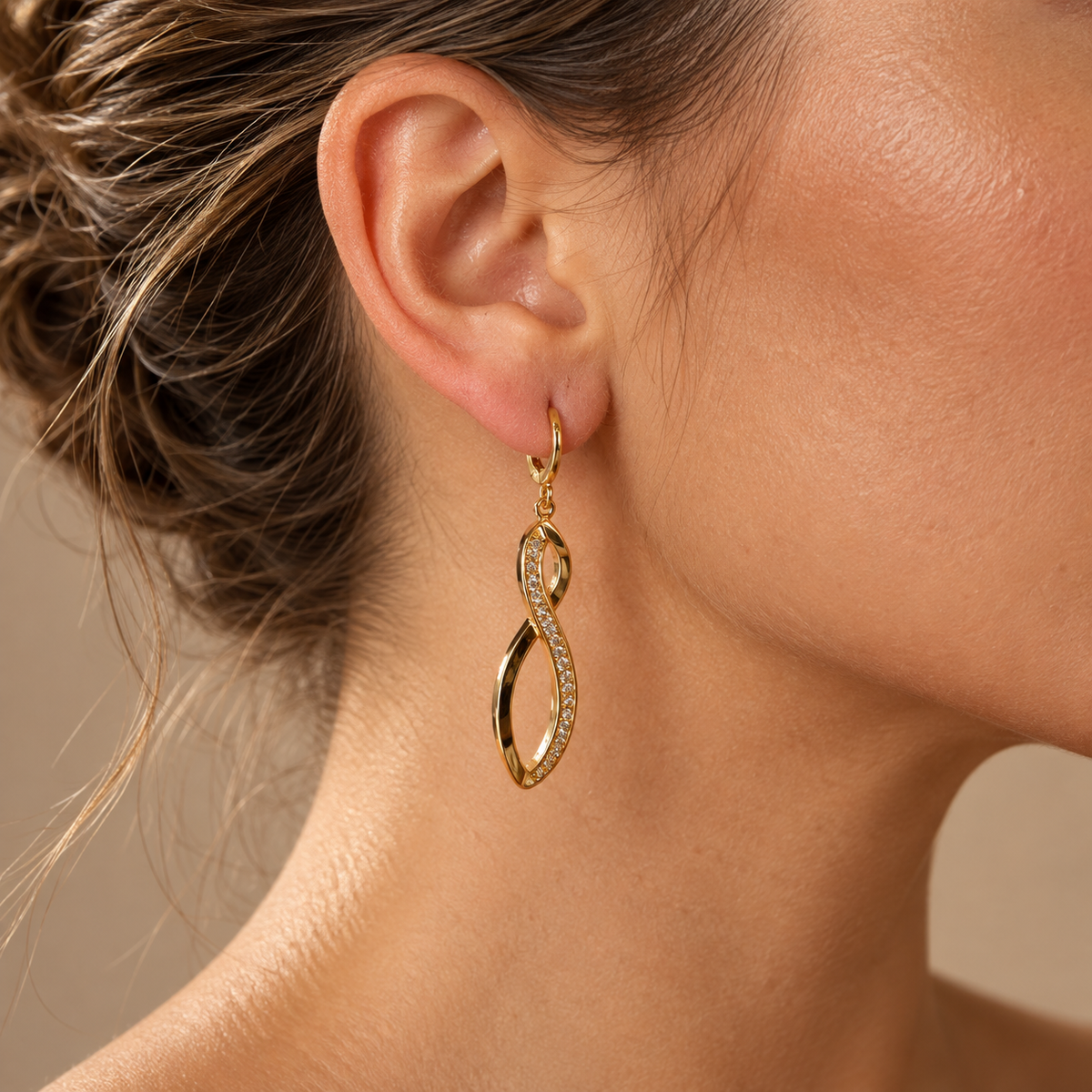 PM094G - Gold Infinity Loop Sparkle Drop Minđuše