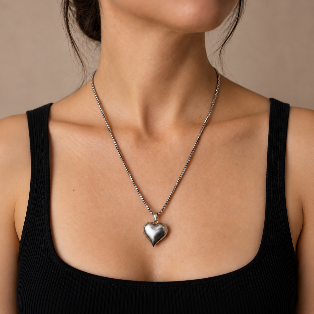 PO051 - Silver Puffed Heart Pendant Ogrlica